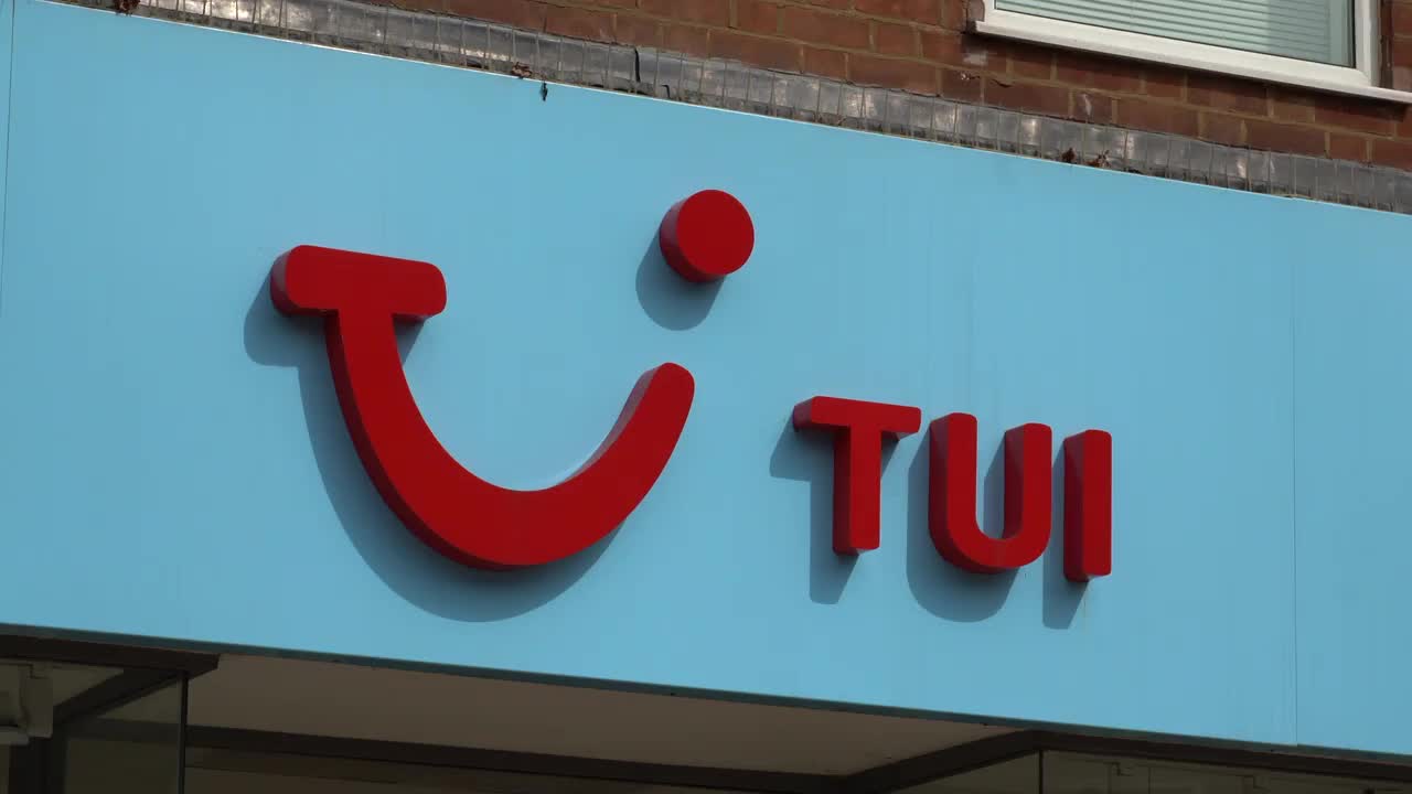 TUI Storefront Exterior