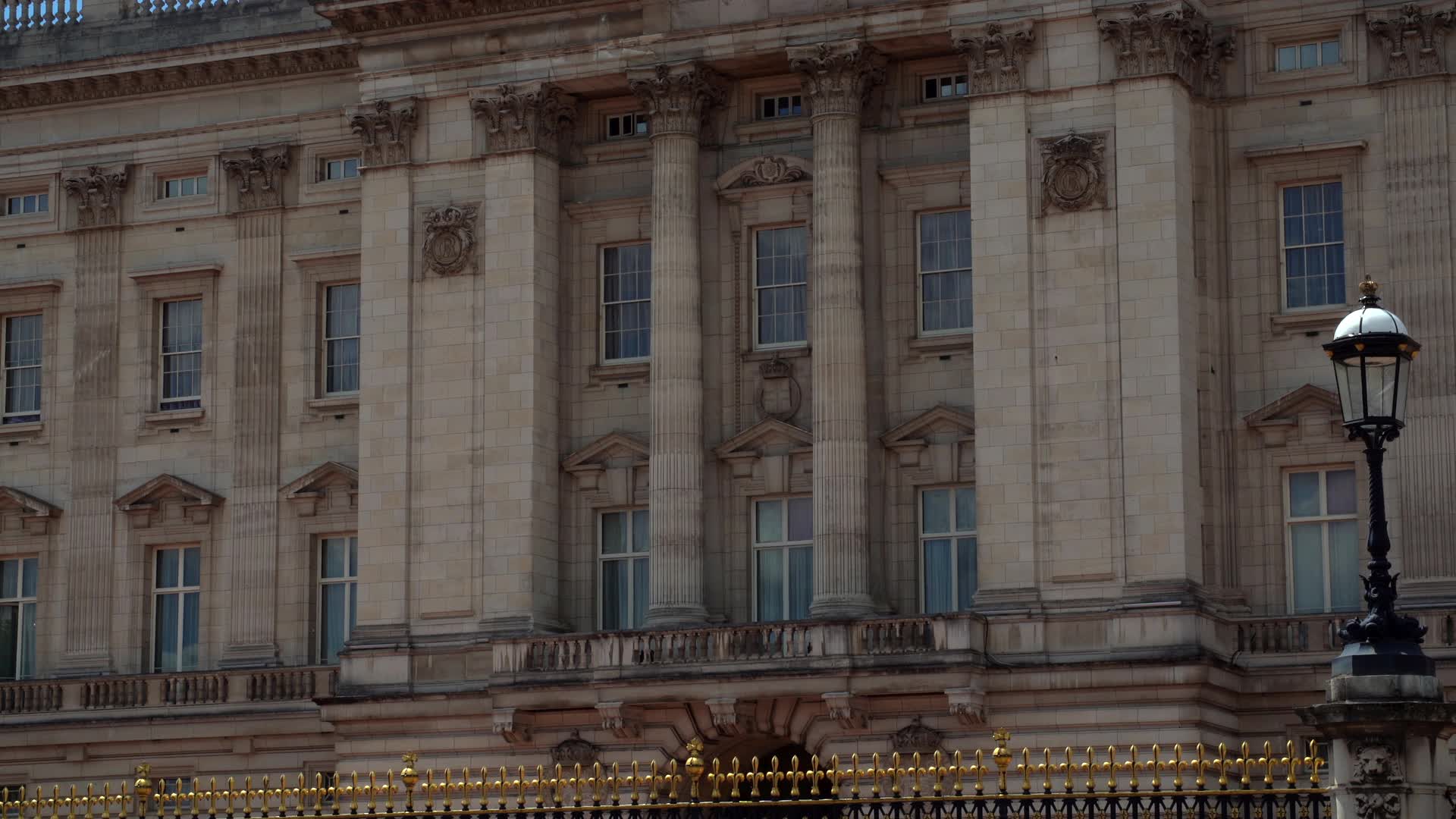 Buckingham Palace Exterior Close-up