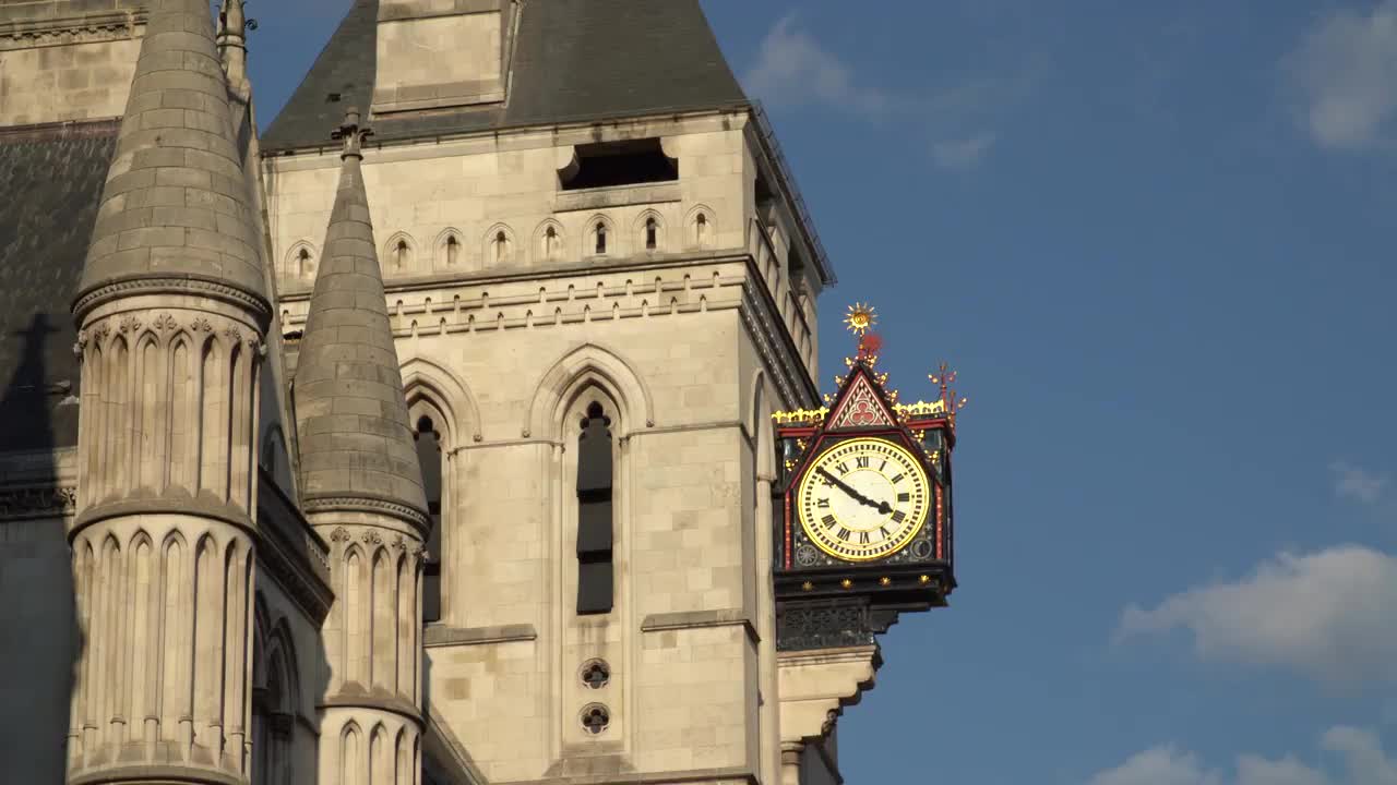 Royal Courts of Justice Tower and Clock in 4K