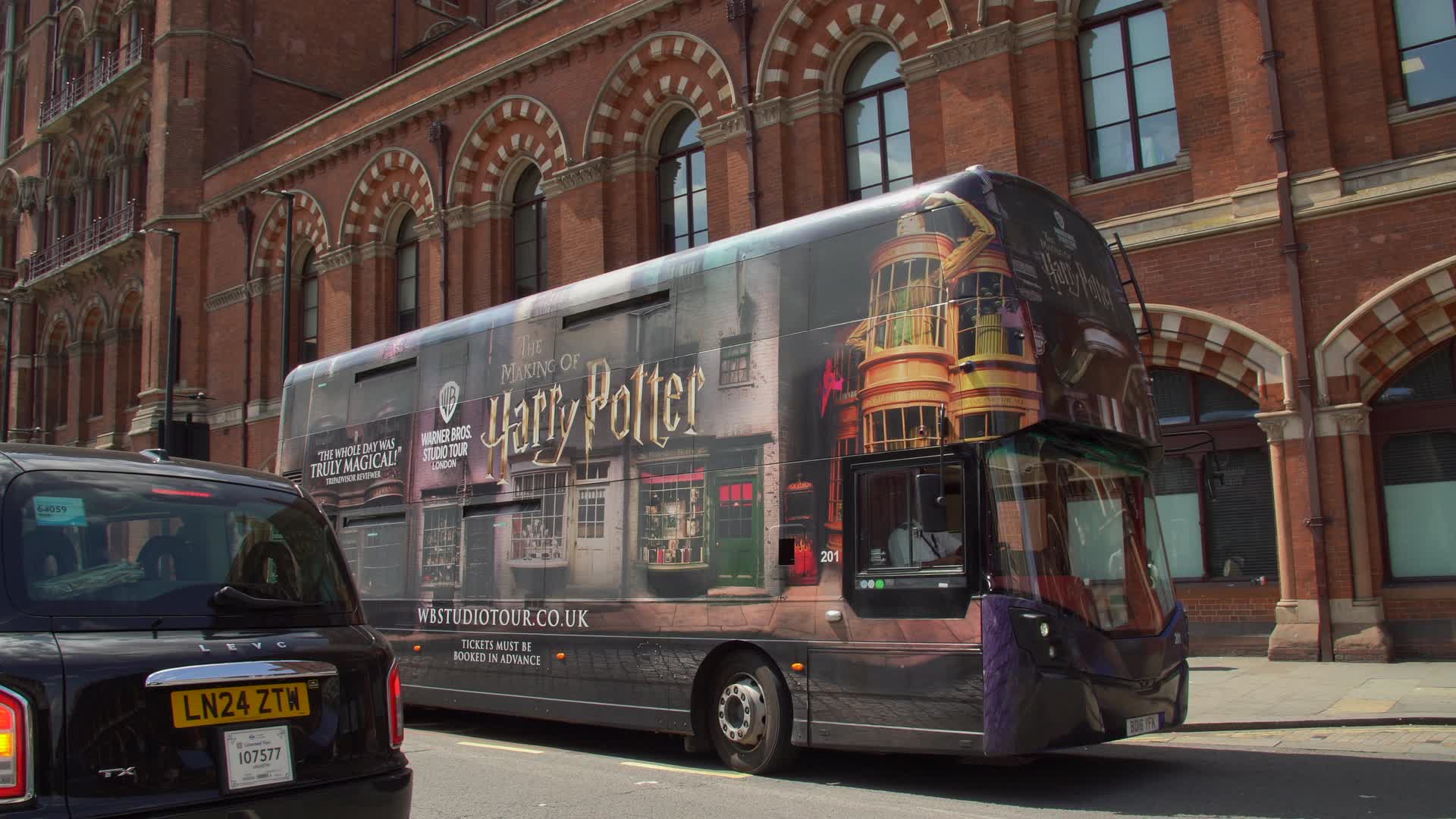 Harry Potter Tour Bus at King's Cross St Pancras, London