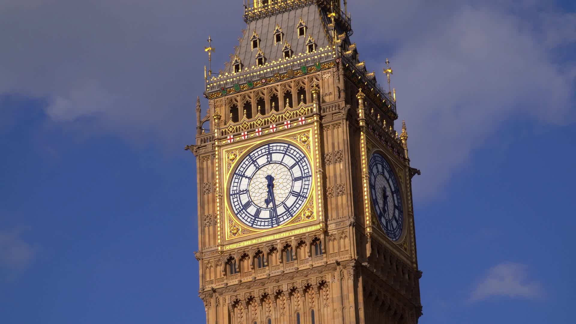 Sunny Day at UK Parliament and Big Ben