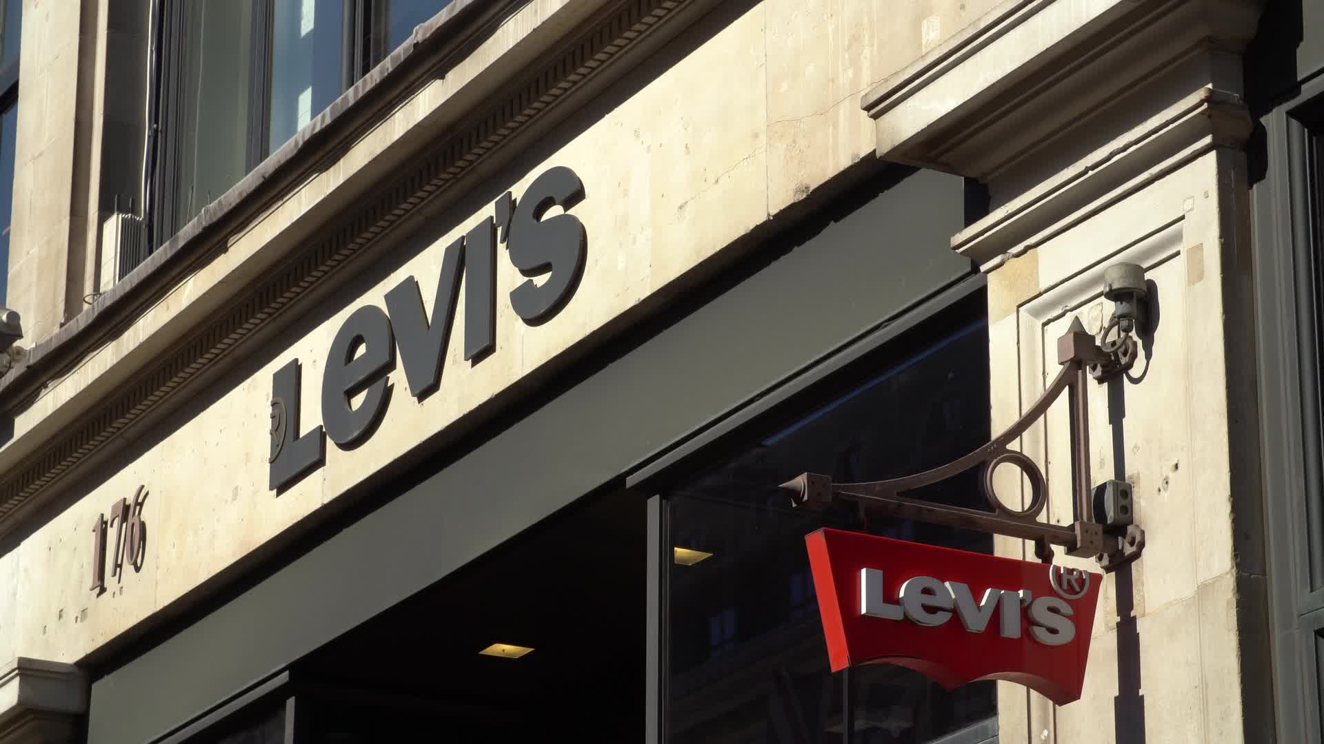 Levi's Storefront Exterior on Sunny Day