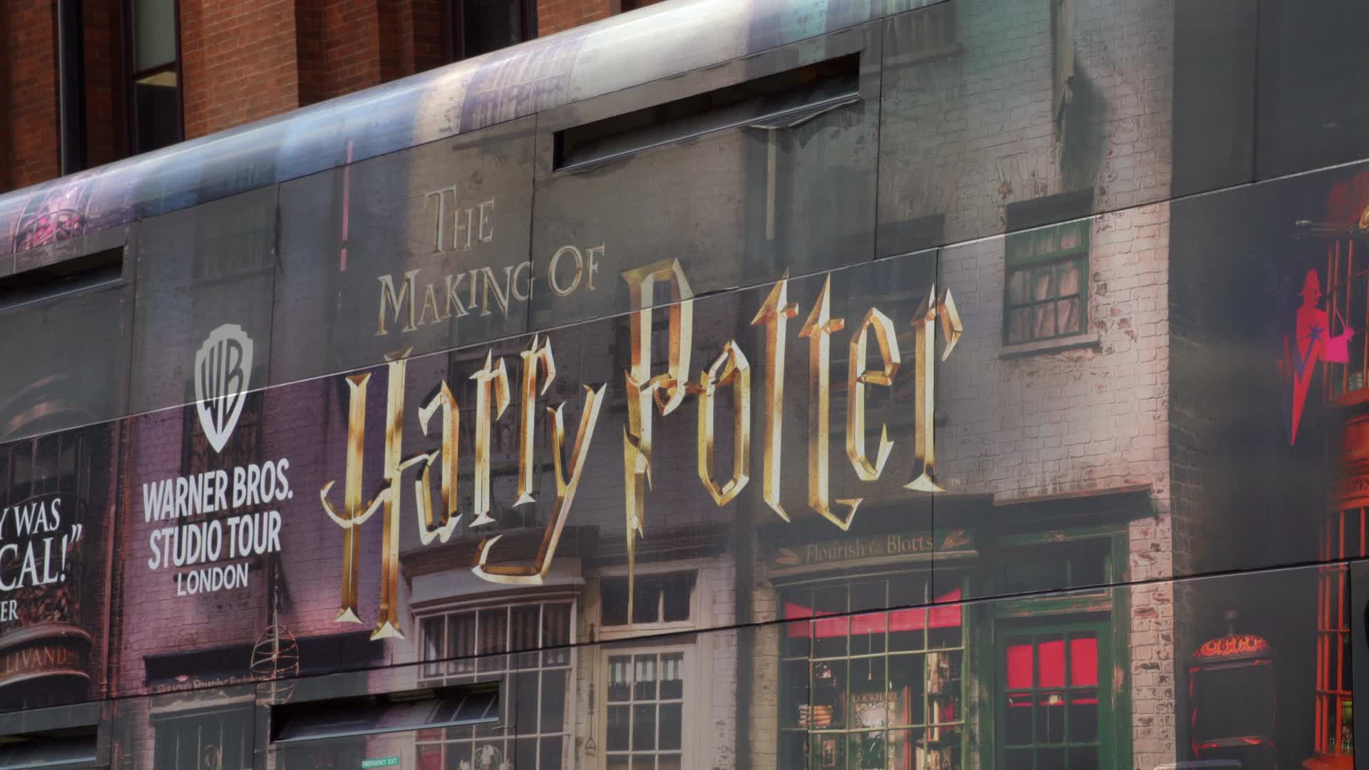 Warner Bros. Studio Tour Bus in London