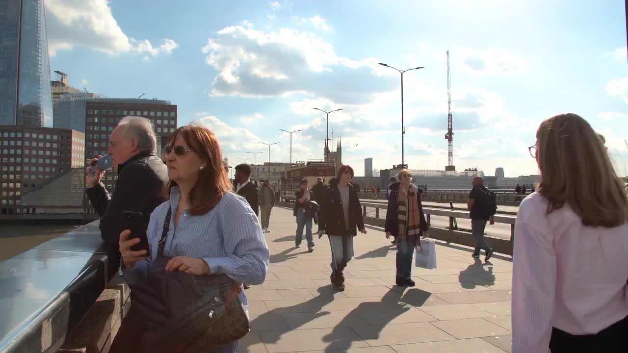 People Walking on London Bridge in 4K