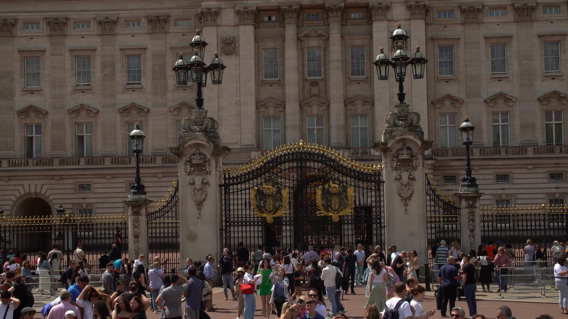 Crowds at Buckingham Palace Gates in London