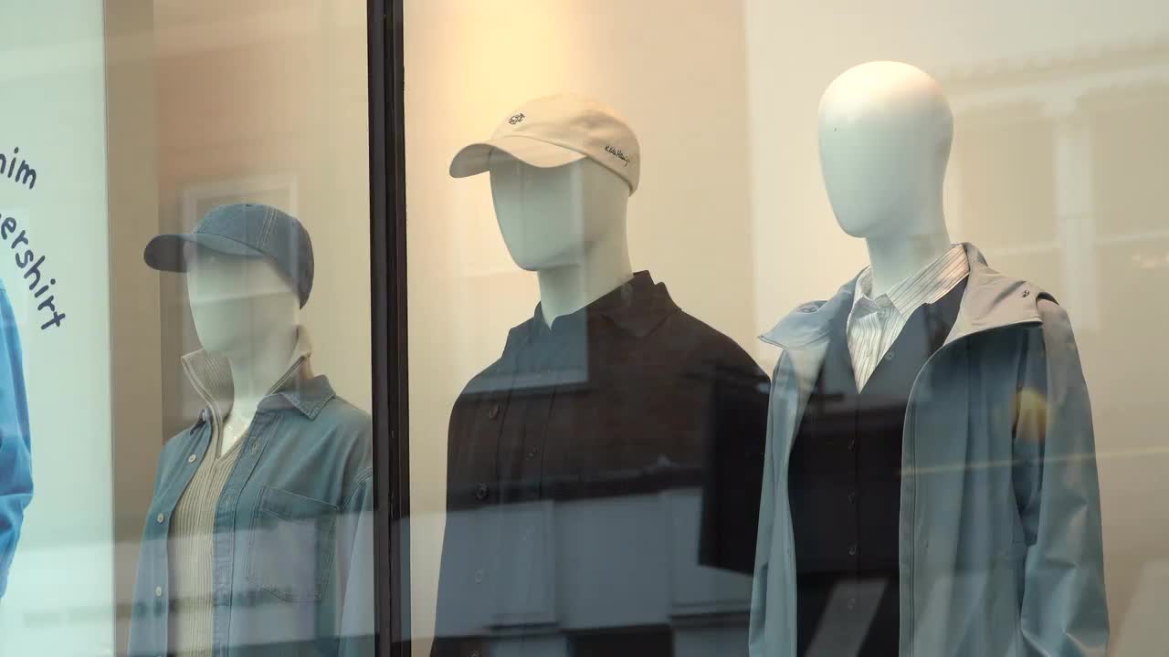 Mannequin Display at Uniqlo Store
