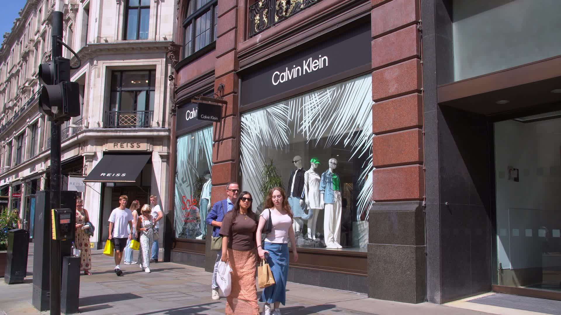 Calvin Klein Storefront B-Roll - London Shopping Scene