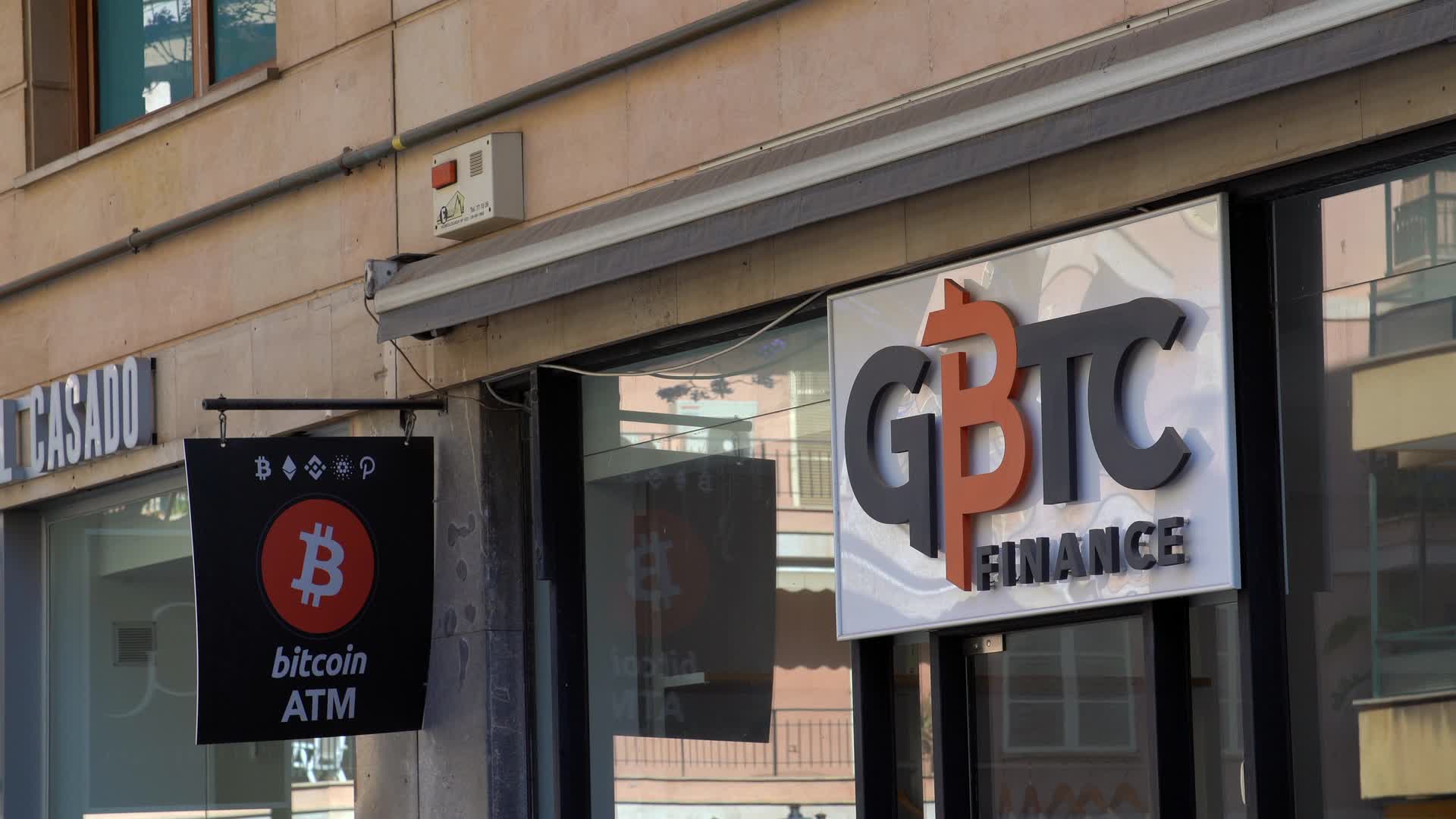 Bitcoin ATM and GBTC Finance Signage