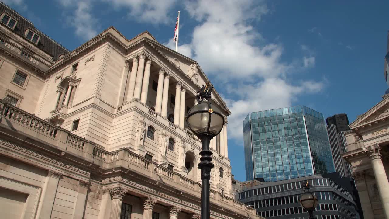 Bank of England Building in London 4K Footage