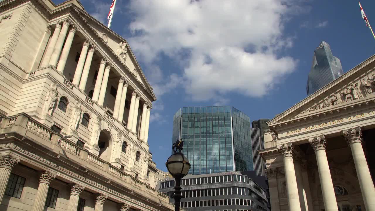 Historic Bank of England and Modern Cityscape in London 4K