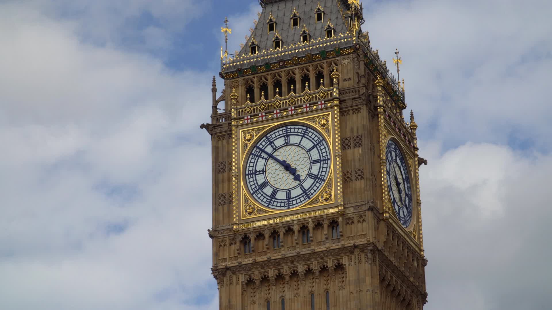 Big Ben and UK Parliament on a Cloudy Day in London