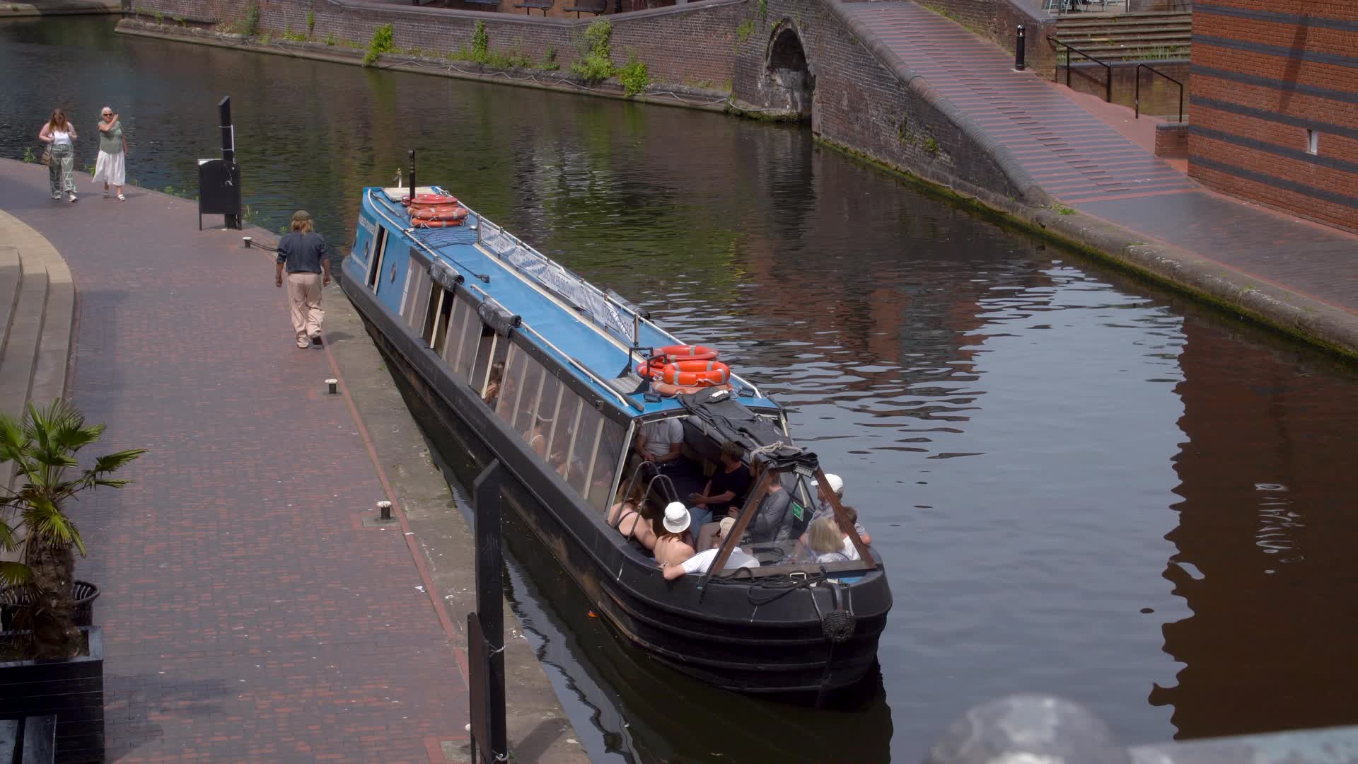 Birmingham Canal Boat Tour in Summer