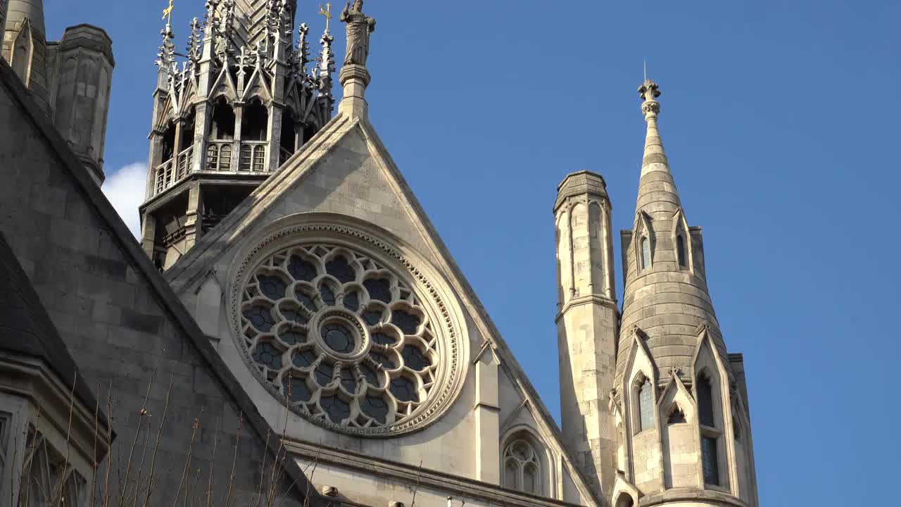 Royal Courts of Justice Architectural Detail in 4K