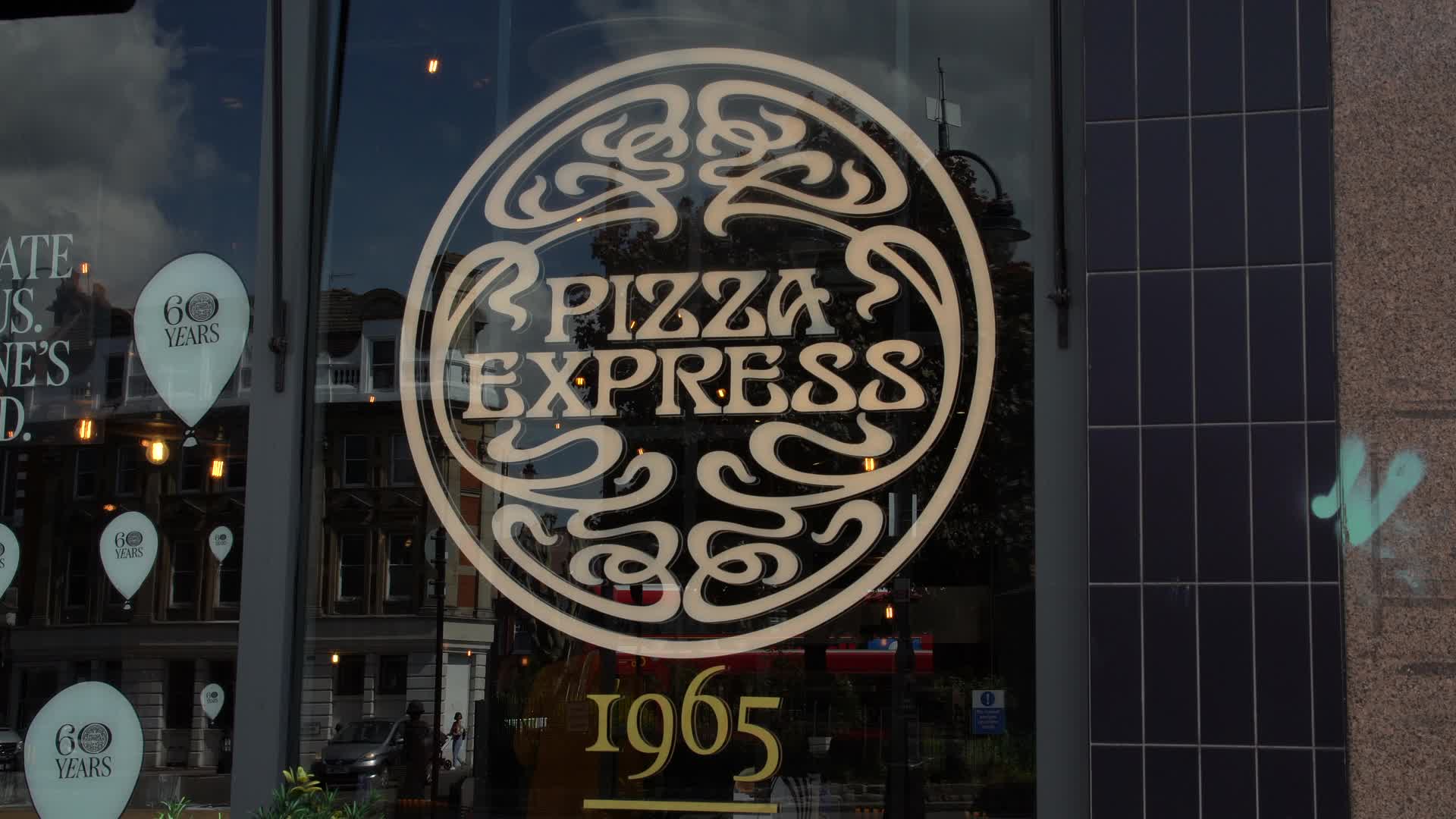 Pizza Express Storefront Signage
