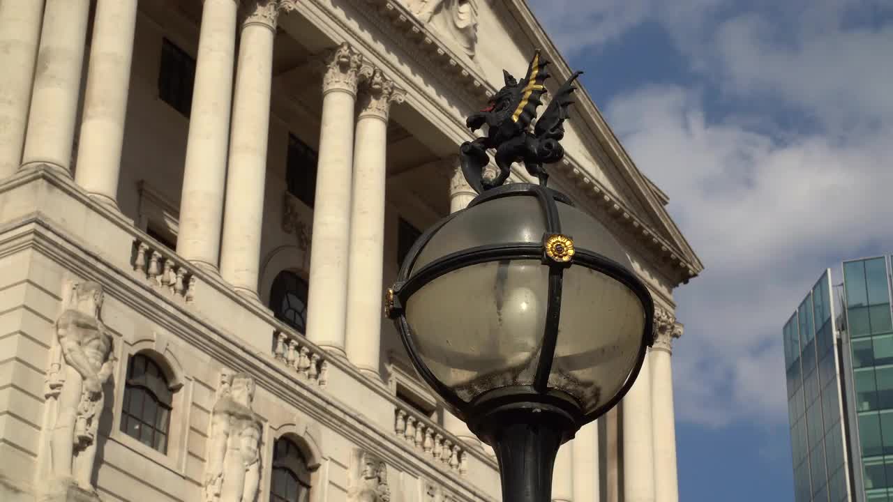 Bank of England Architectural Details in 4K