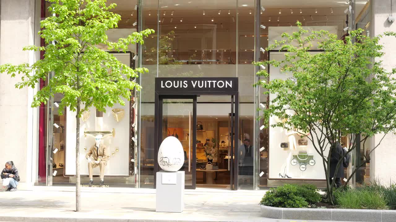 Louis Vuitton Storefront View in London