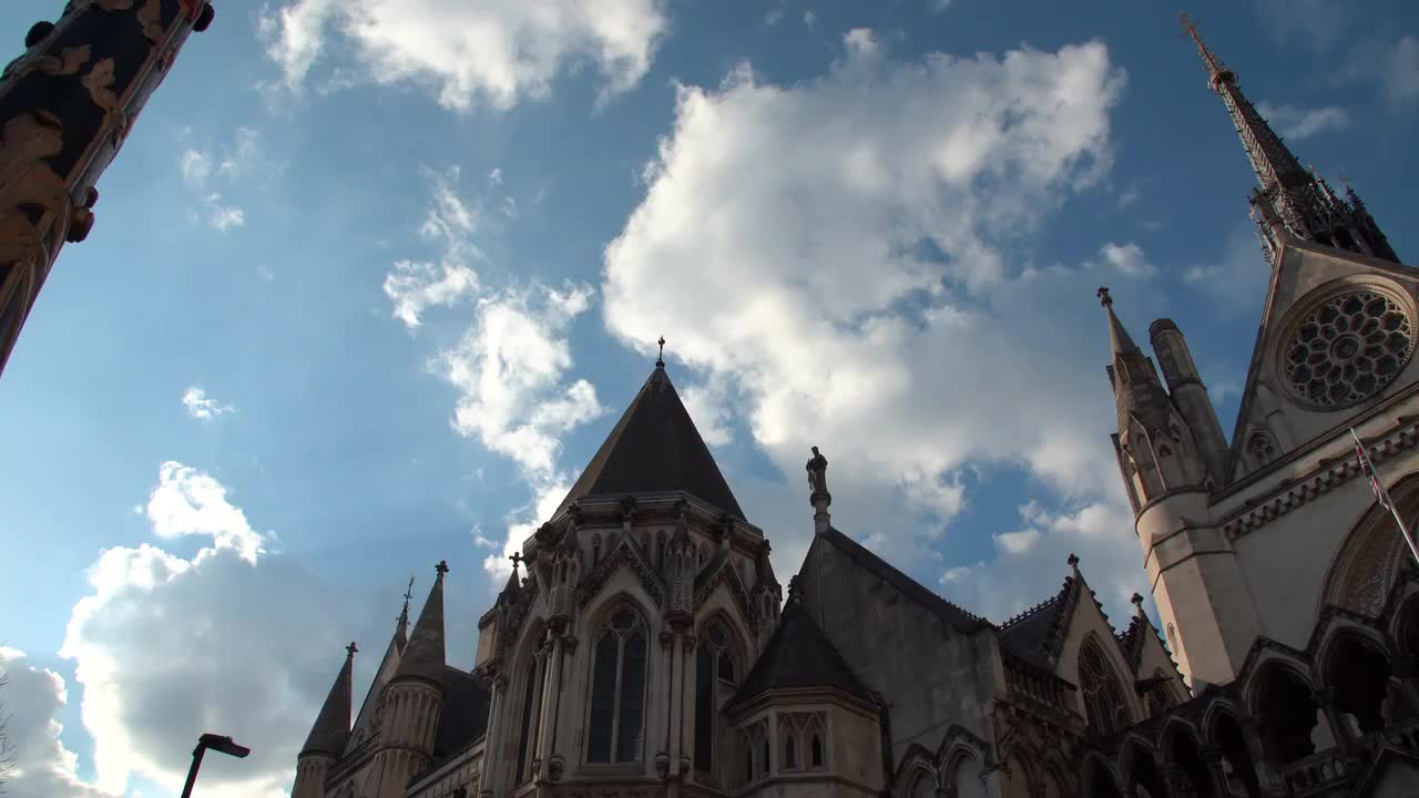 Royal Courts of Justice London Skyline 4K