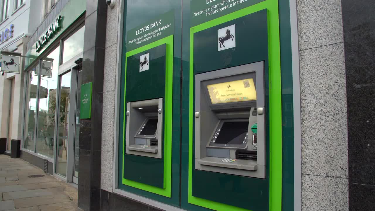 Lloyds Bank ATM Exterior April 17th