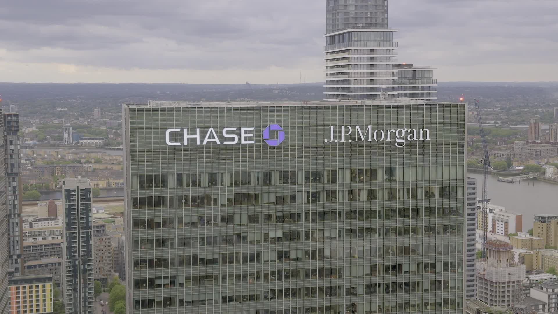 Chase J.P. Morgan Building in London Skyline