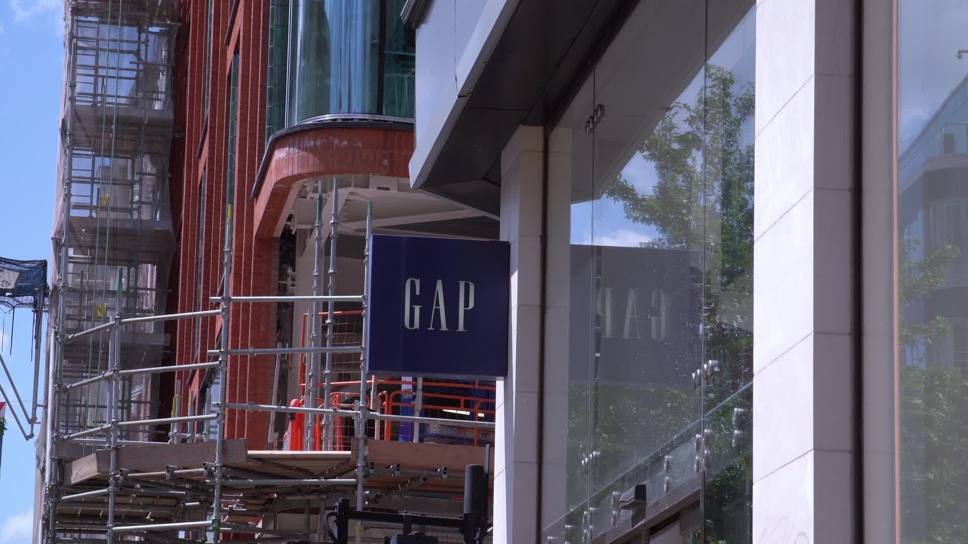 Gap Storefront with Scaffolding