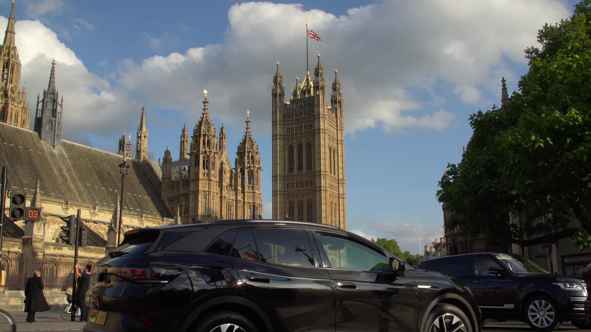 Sunny Timelapse of UK Parliament and Big Ben in London, UK