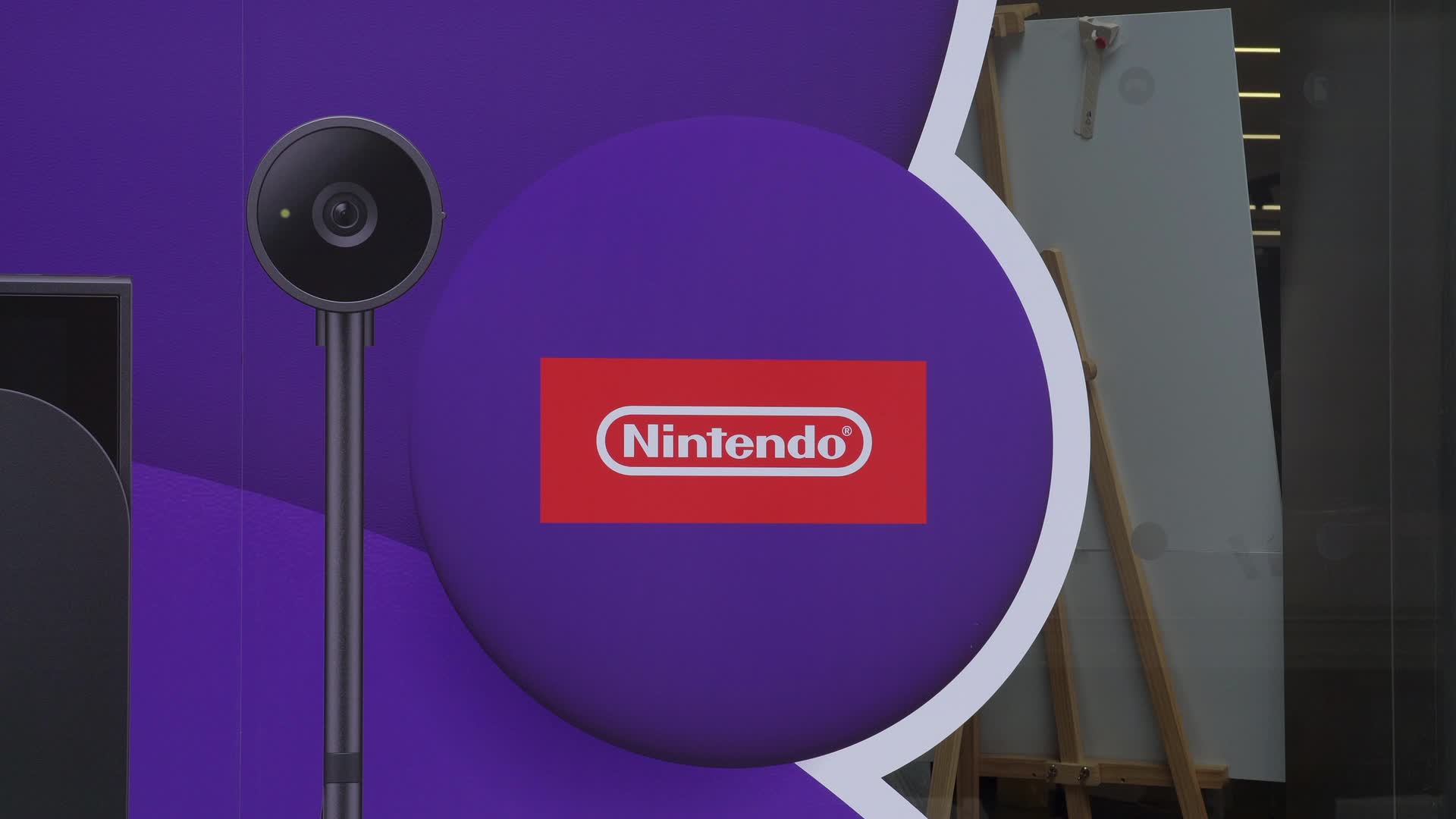 Nintendo Promotion Display